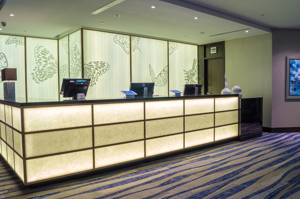 Отель Ambassador Transit Lounge Terminal 3 Сингапур Экстерьер фото