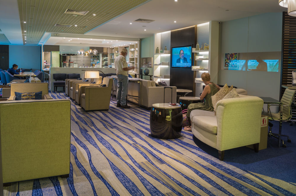 Отель Ambassador Transit Lounge Terminal 3 Сингапур Экстерьер фото